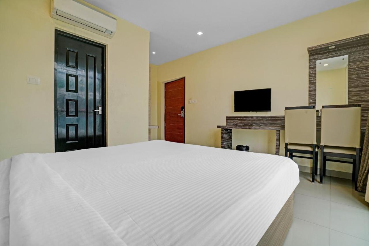 Capital O 87015 Hotel Al Salama Kochi エクステリア 写真