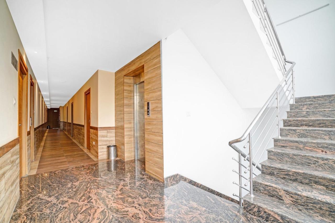 Capital O 87015 Hotel Al Salama Kochi エクステリア 写真