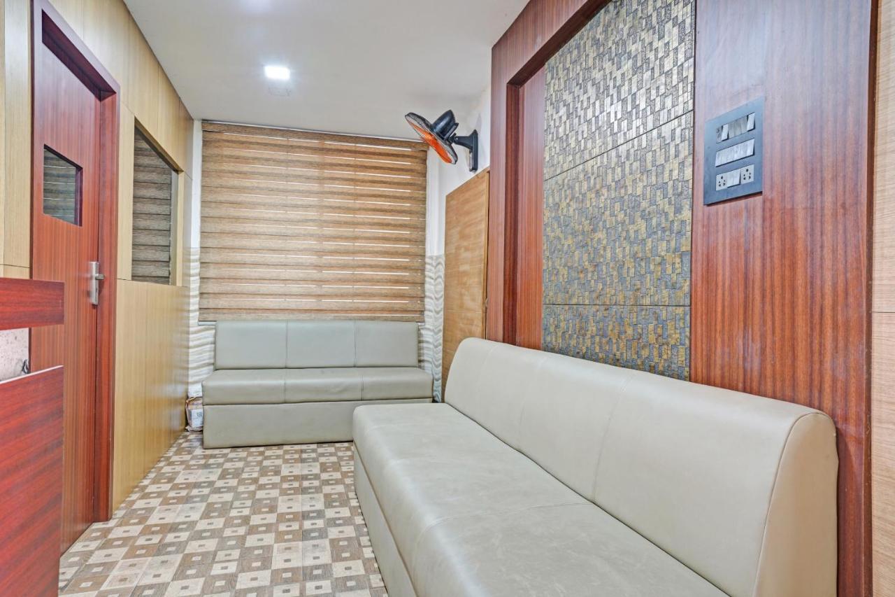 Capital O 87015 Hotel Al Salama Kochi エクステリア 写真