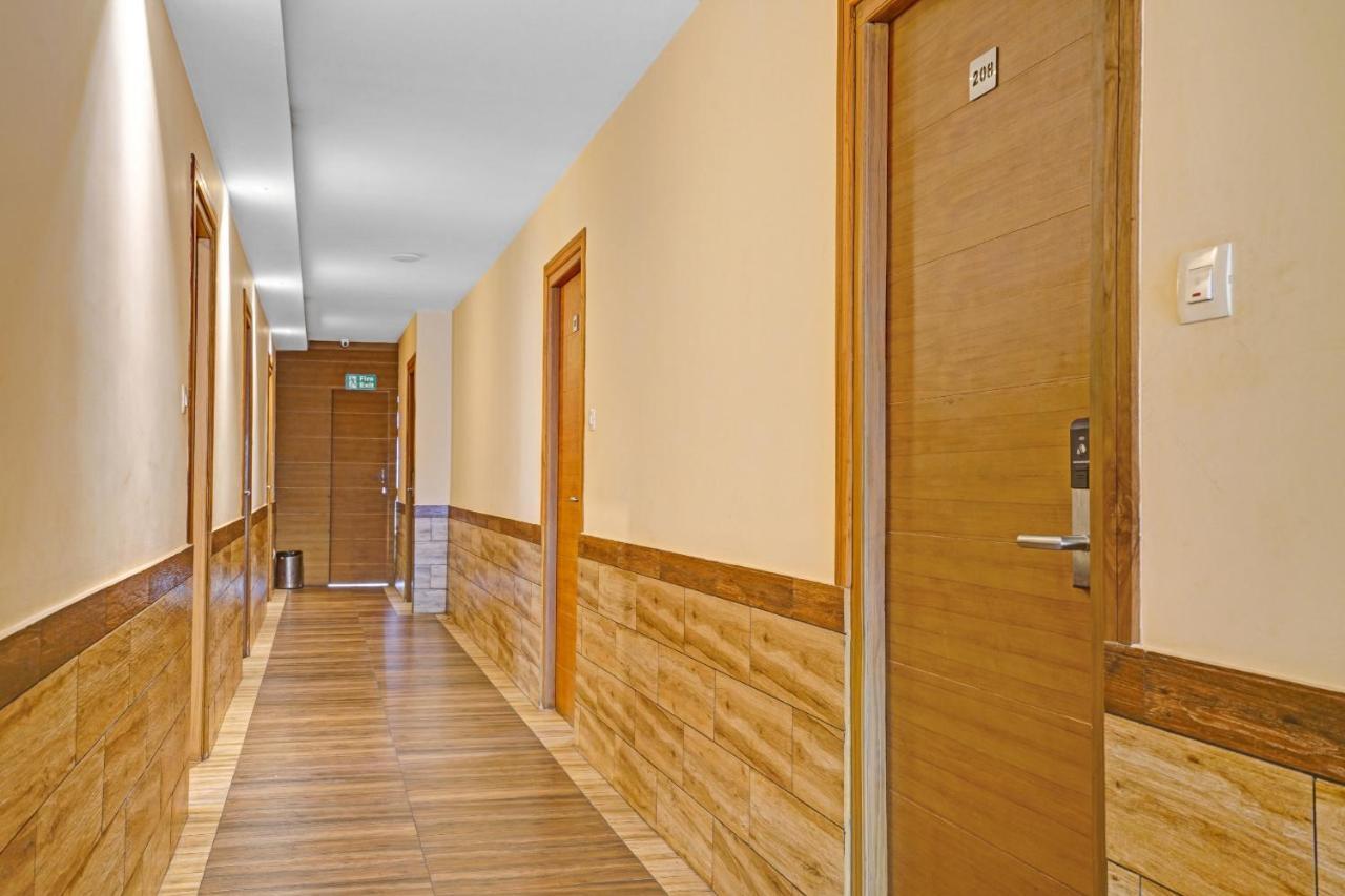 Capital O 87015 Hotel Al Salama Kochi エクステリア 写真